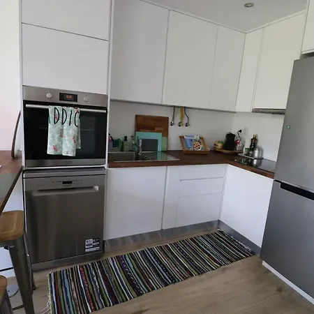 Treetops Apartment Lisbon